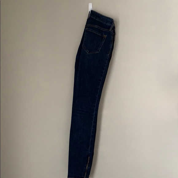 Old Navy Rockstar Jeans - Picture 2 of 4